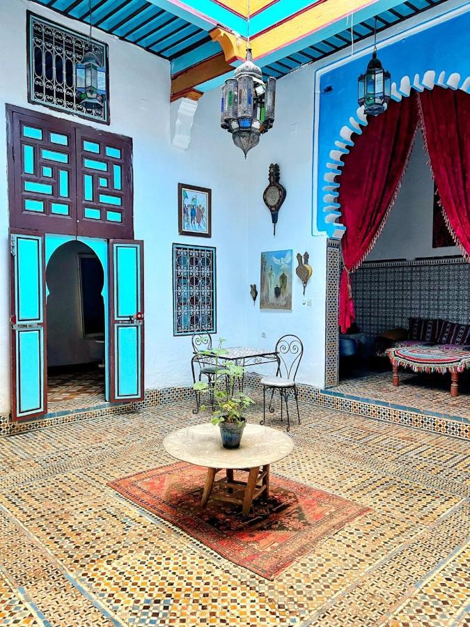 Riad Khmisa Tétouan Exteriör bild