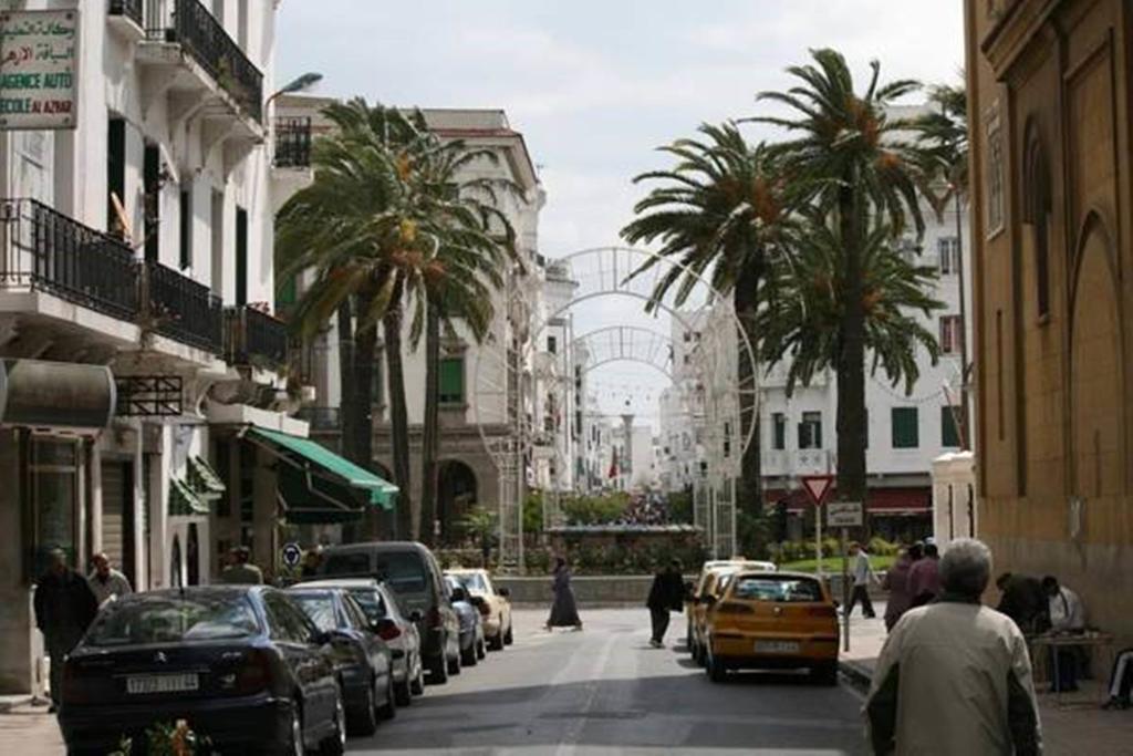 Riad Khmisa Tétouan Exteriör bild