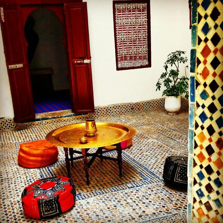 Riad Khmisa Tétouan Exteriör bild