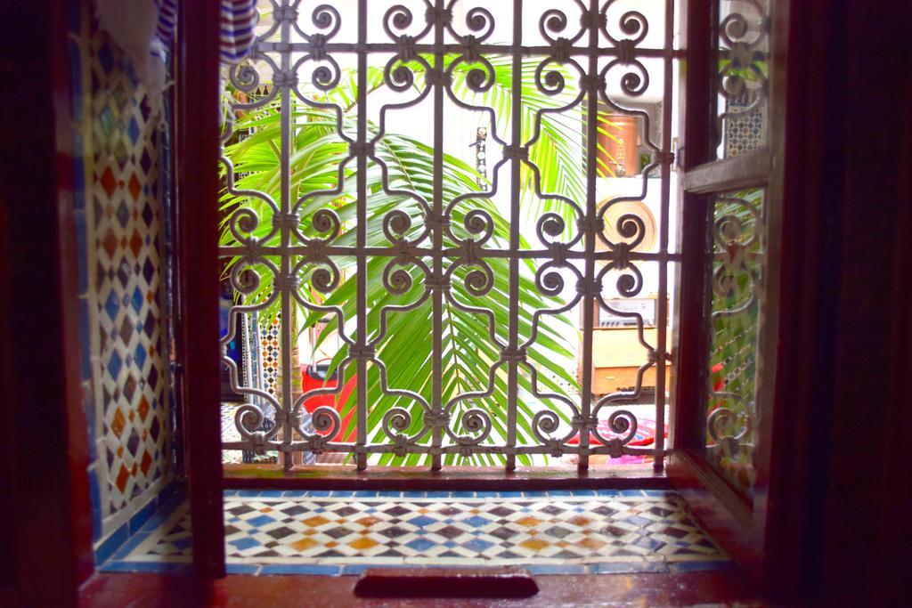 Riad Khmisa Tétouan Exteriör bild