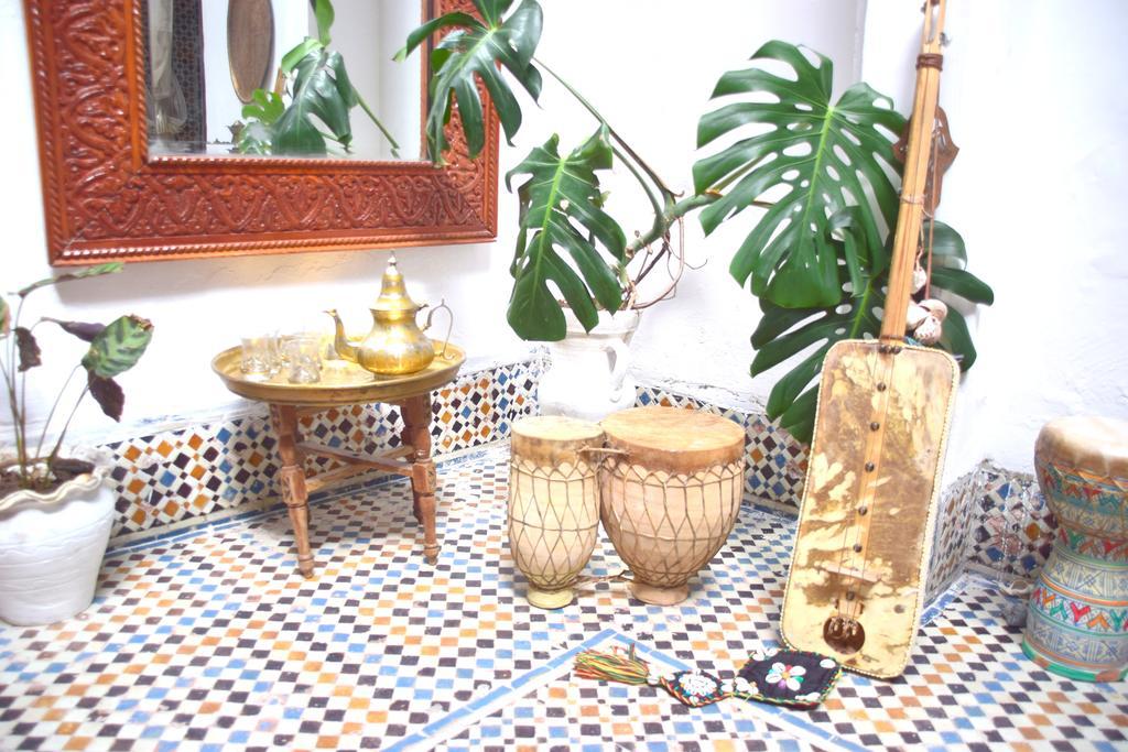 Riad Khmisa Tétouan Exteriör bild