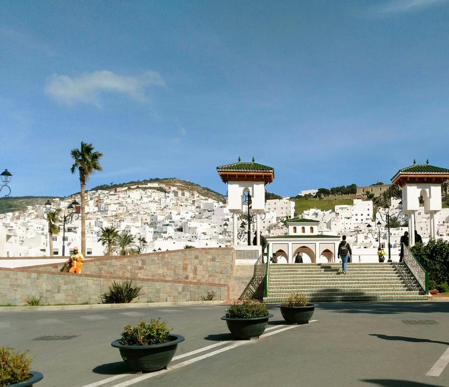 Riad Khmisa Tétouan Exteriör bild