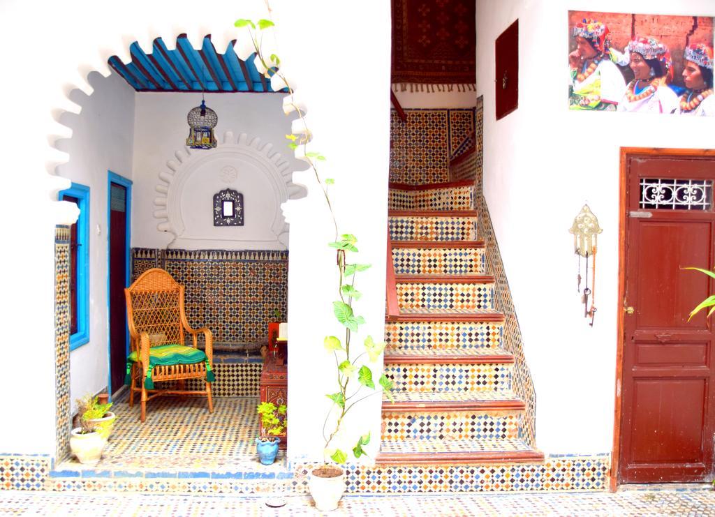 Riad Khmisa Tétouan Exteriör bild