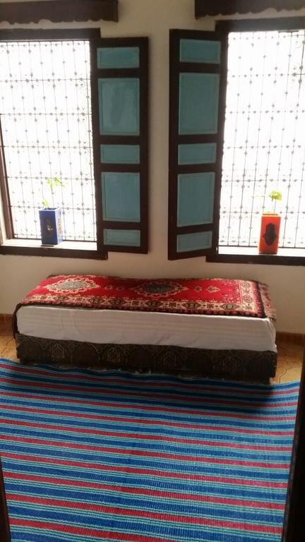 Riad Khmisa Tétouan Exteriör bild